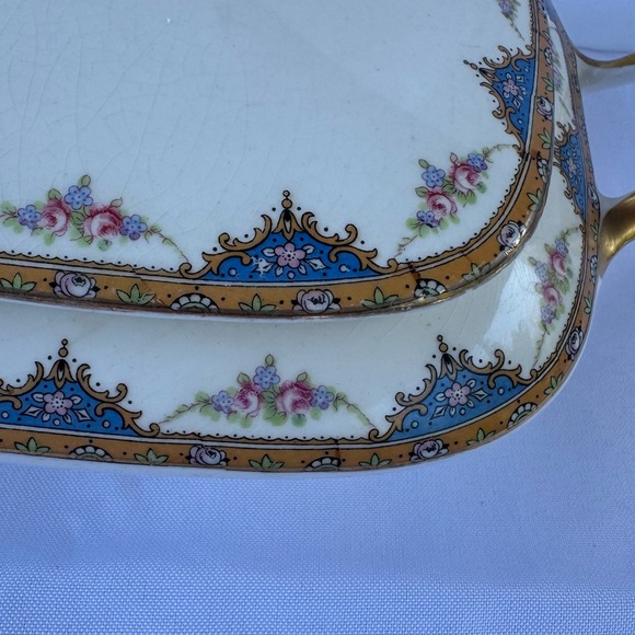 Carrollton China Covered Casserole Dish, Elegant Gold & Blue Lidded Serving Dish - Picture 3 of 7